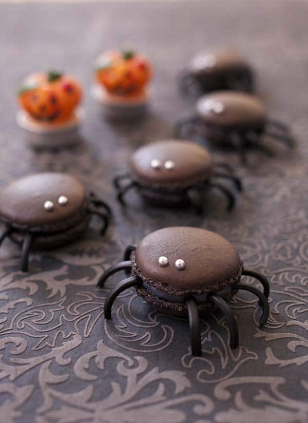 recette halloween enfants macarons araignées