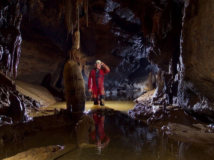 grottes de célestine rivière souterraine sortie spéléologie avec des enfants en gironde